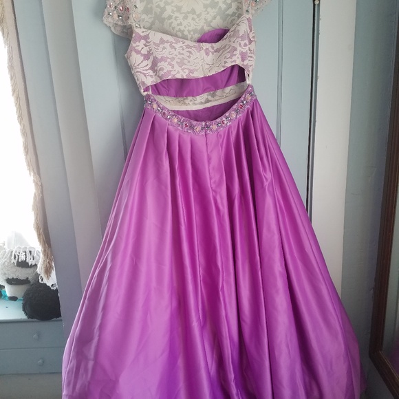 Host Pick Rachel Allan Prom Dress - Picture 7 of 8